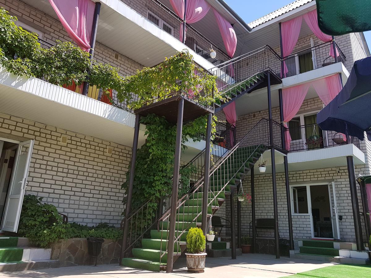 Hotel Flamingo ميناء زاليزني المظهر الخارجي الصورة